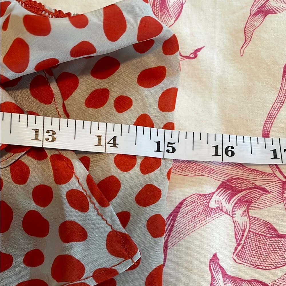 🏝️Big $5 Sale!🏝️Red Polka Dot Ruffle Camisole - Picture 3 of 4